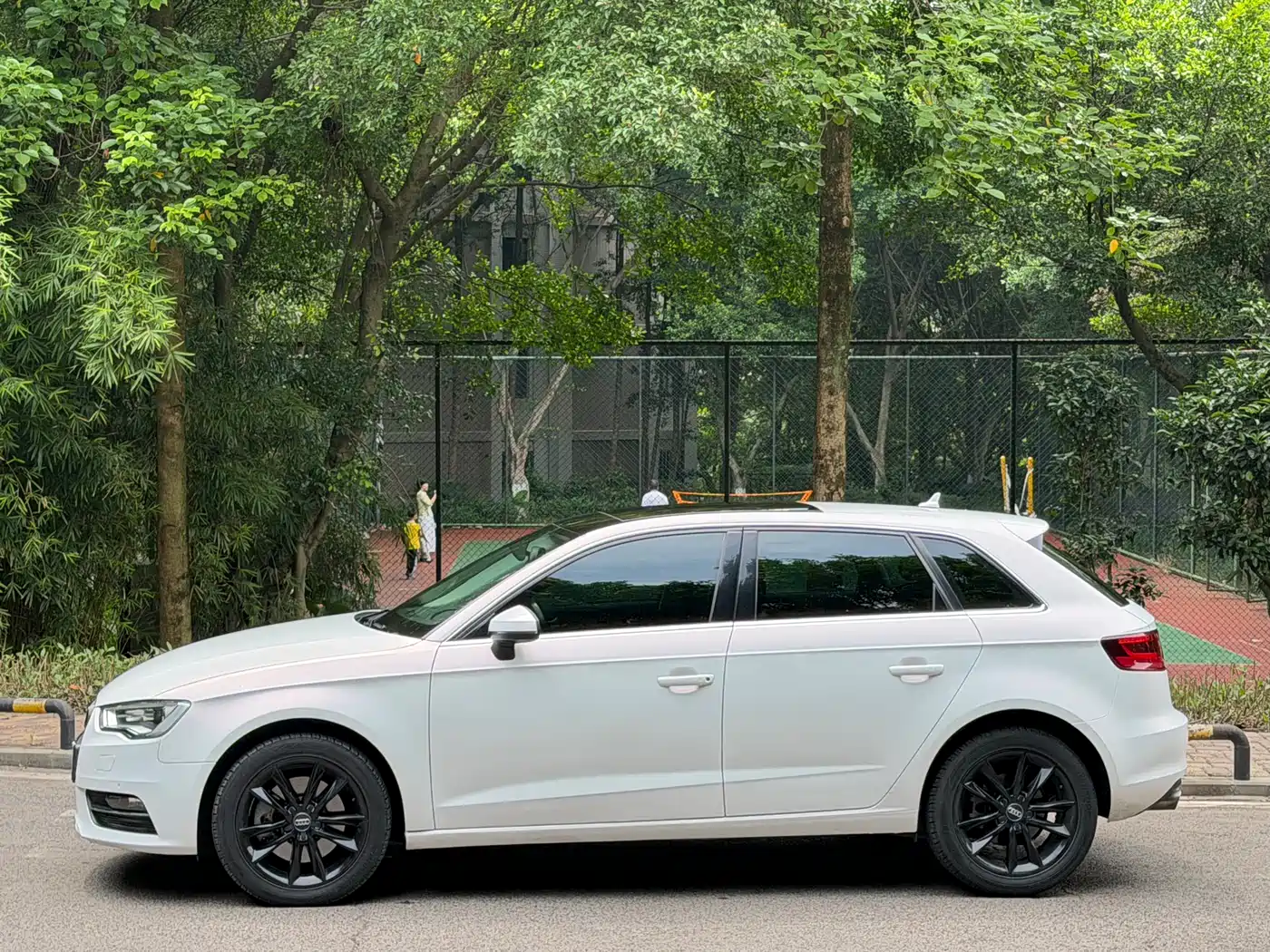 Audi A3 2015 Sportback 40 TFSI Automatic Comfort фото 7