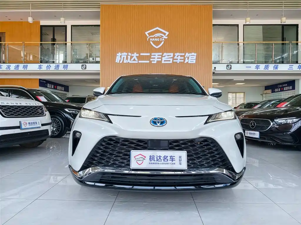 Toyota Venza 2023 2.5L Smart Hybrid FWD Luxury фото 2