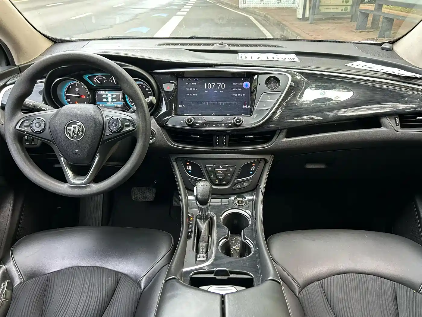 Фото 8 - Buick Envision Plus