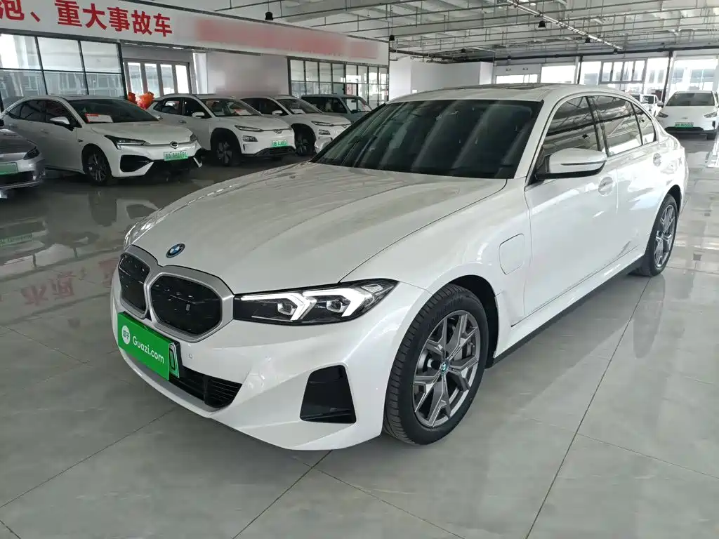 BMW i3 2024