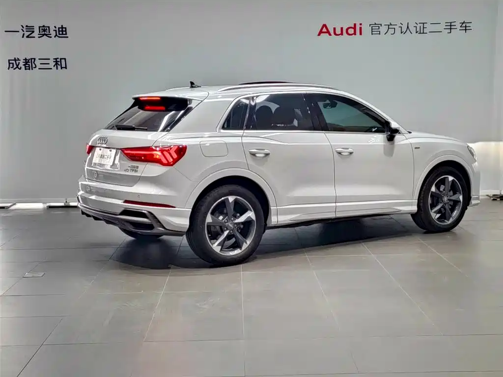 Audi Q3 2019 40 TFSI Fashion Dynamic фото 4