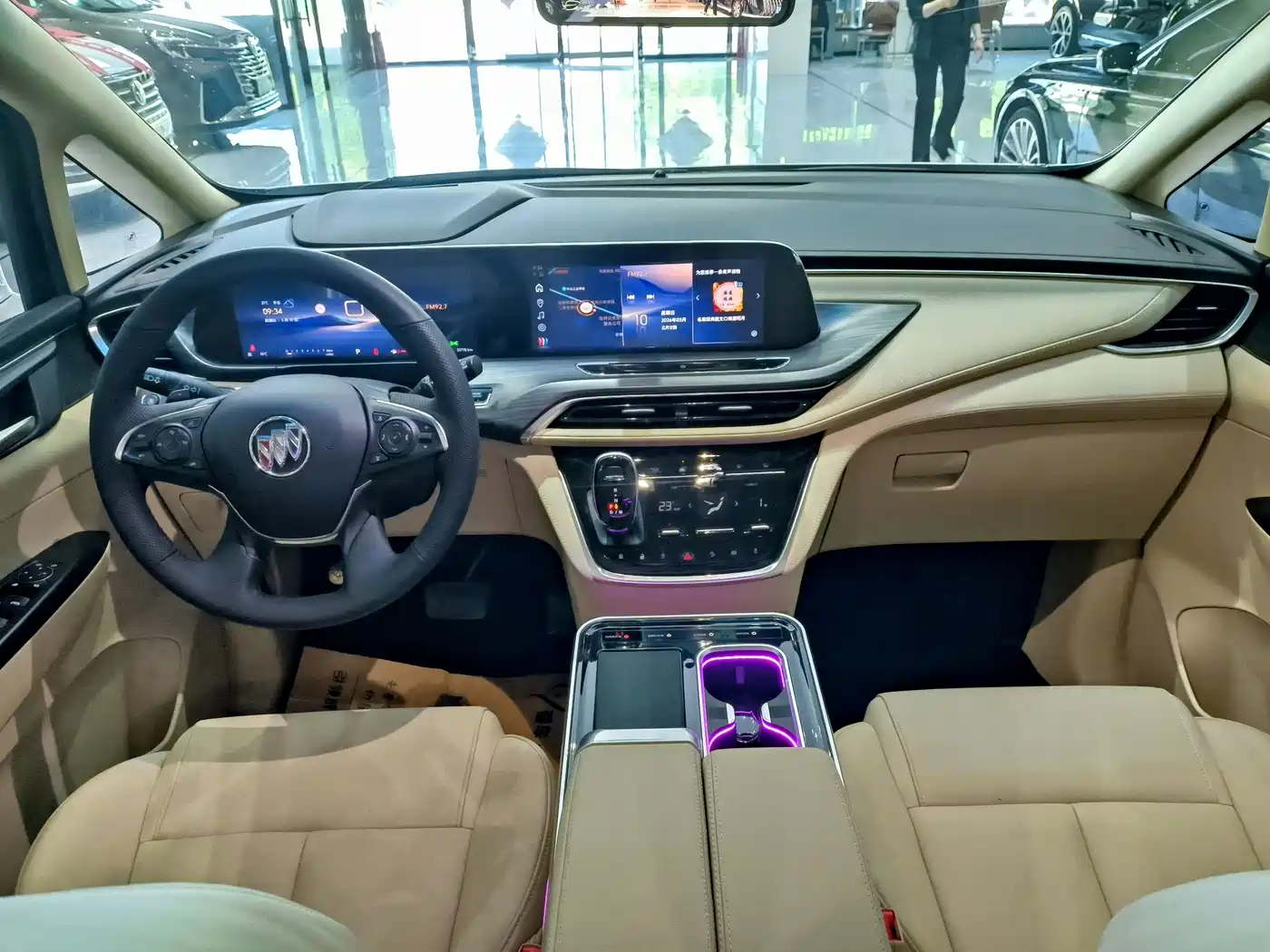 Buick GL8 2023 ES Landmaster Exclusive фото 5