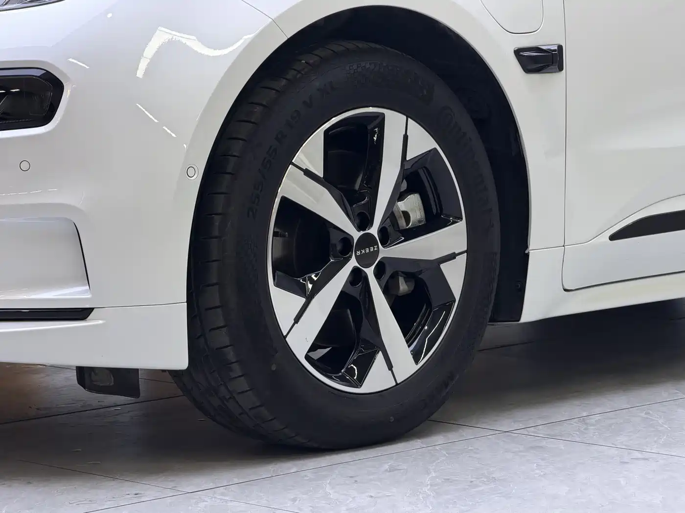 ZEEKR EXTREME KRYPTON 001