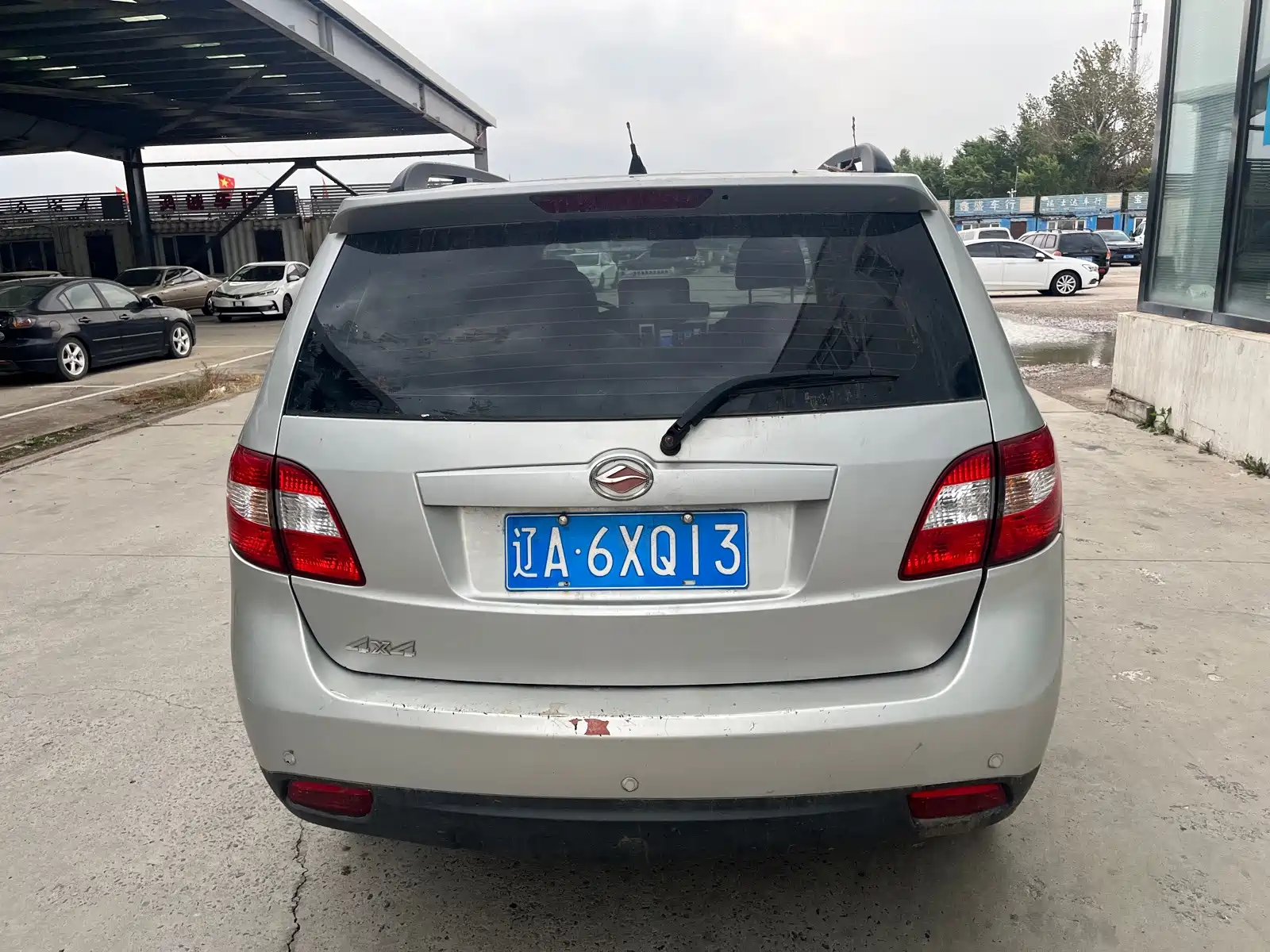 Photo 4 - Landwind X8