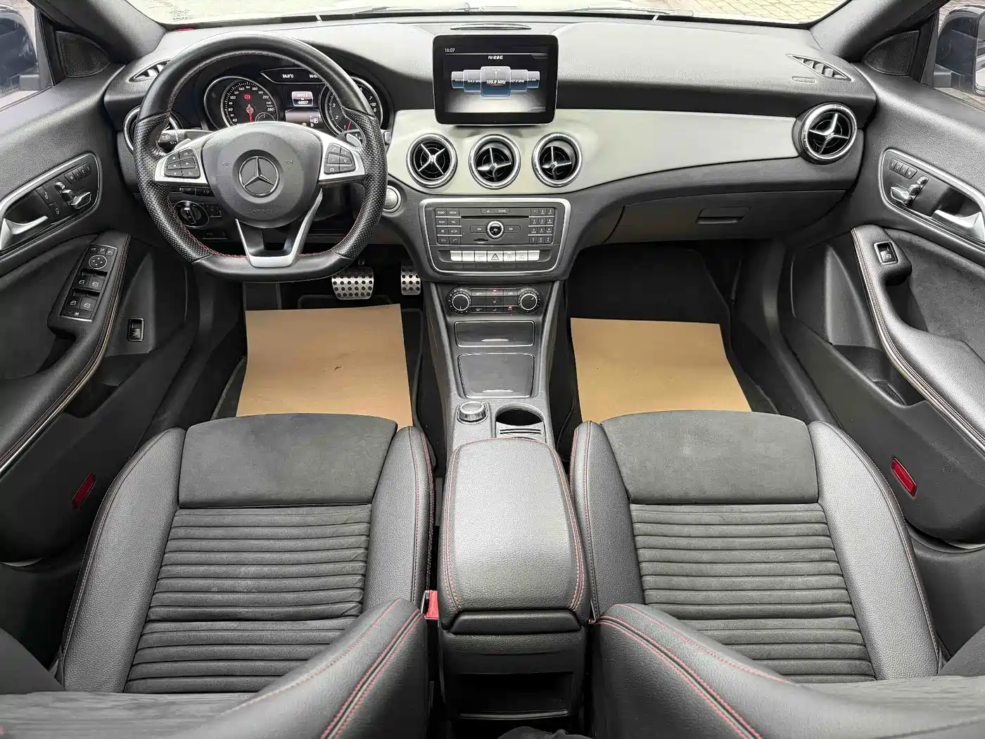 Mercedes-Benz CLA (Import) 2016 CLA 220 4MATIC фото 6