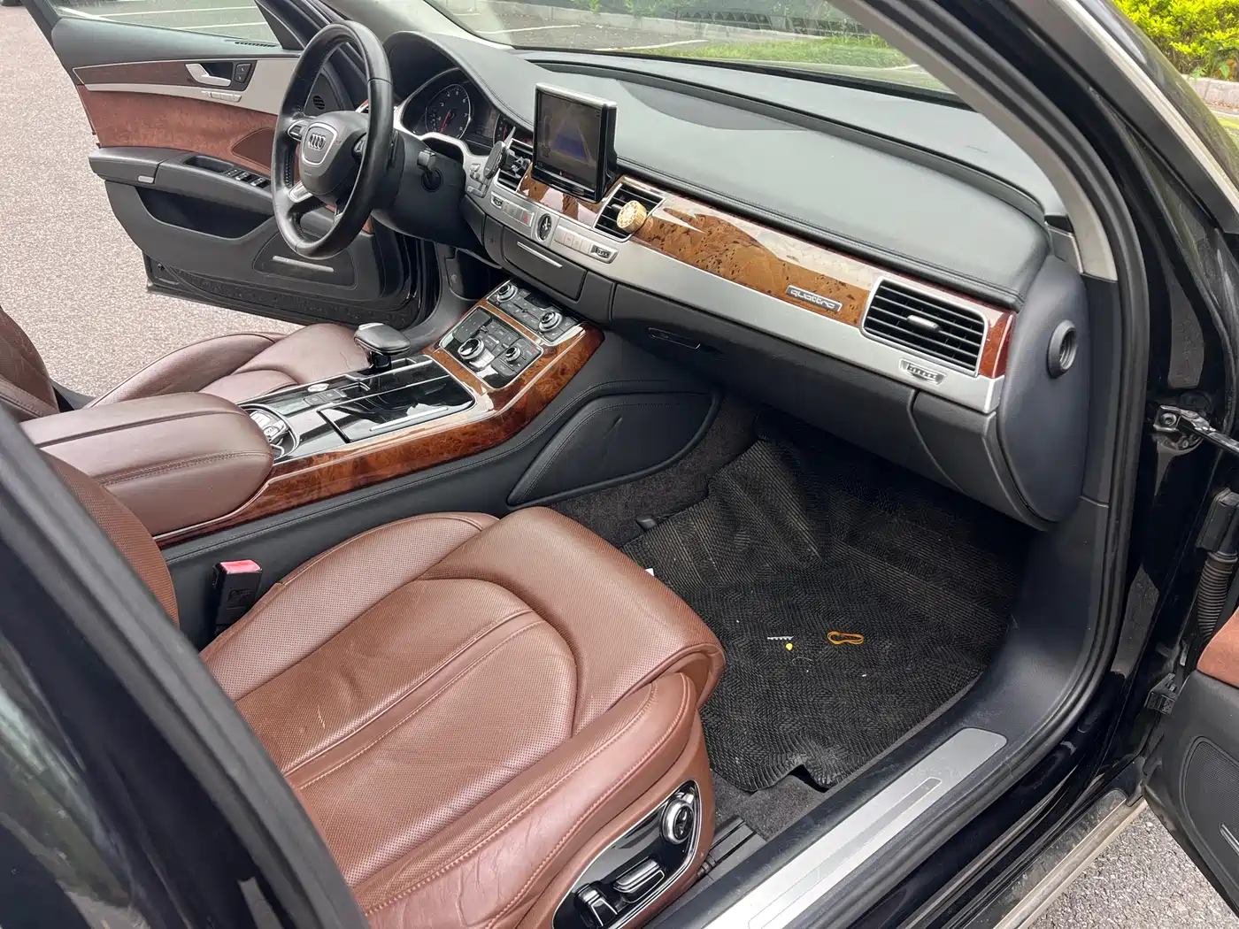 Audi A8 2012 A8L 45 TFSI quattro Luxury фото 10