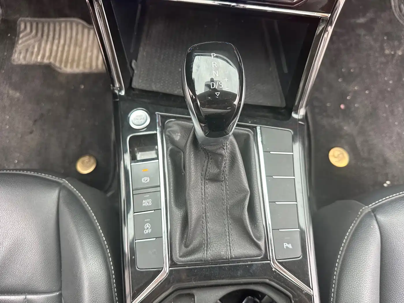 Фото 12 - Volkswagen Passat