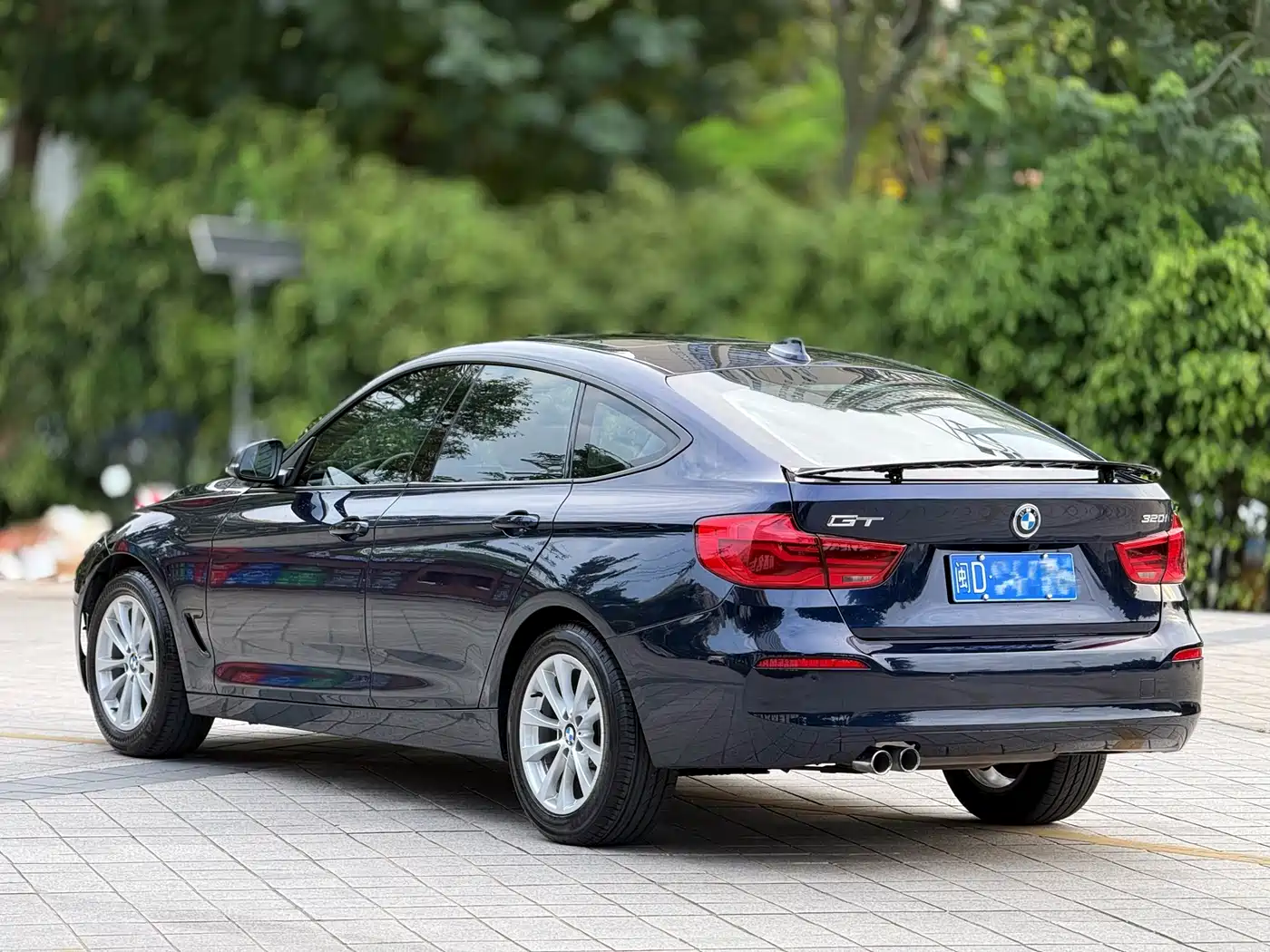 BMW 3 Series GT 2017 320i Fashion фото 6
