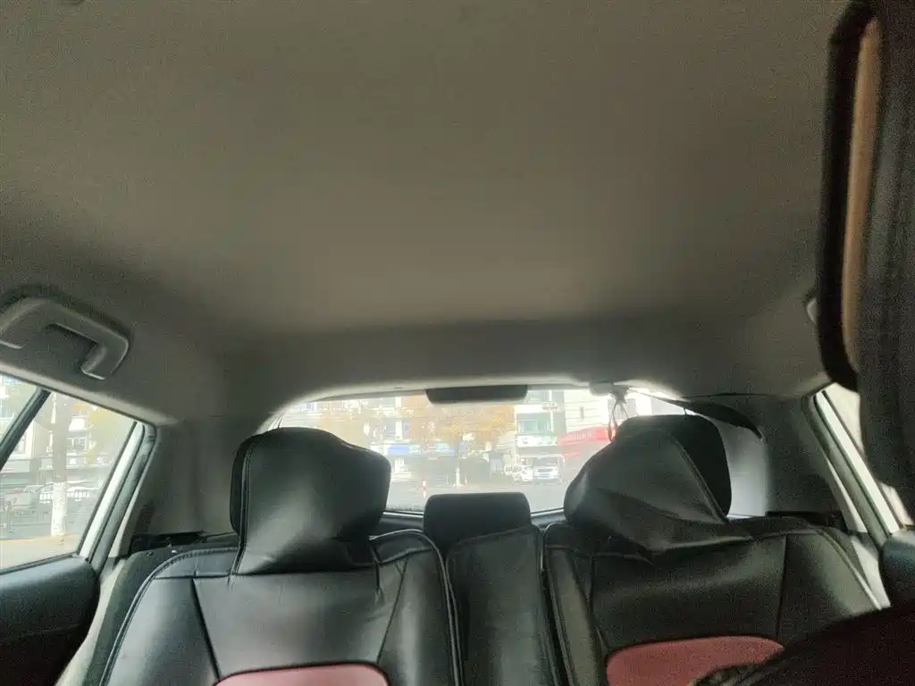 Toyota YARiS L Zhi Xuan 2016 Facelift 1.5E CVT Charming Edition фото 9