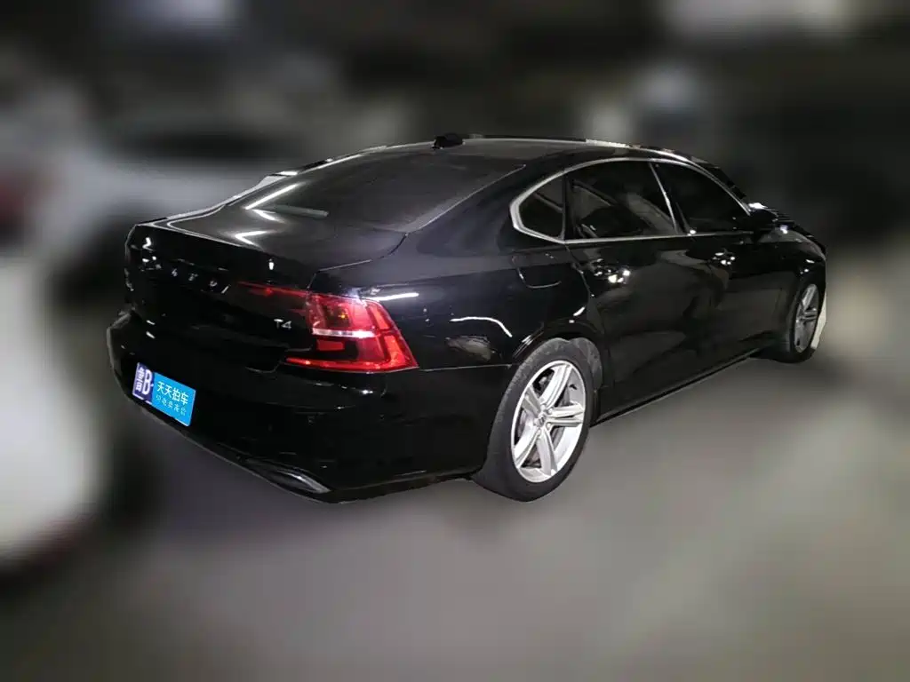 صورة 5 - Volvo S90
