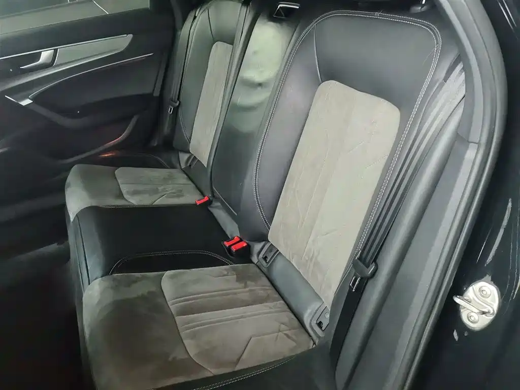 Audi A6L 2022 40 TFSI Luxury Dynamic фото 13