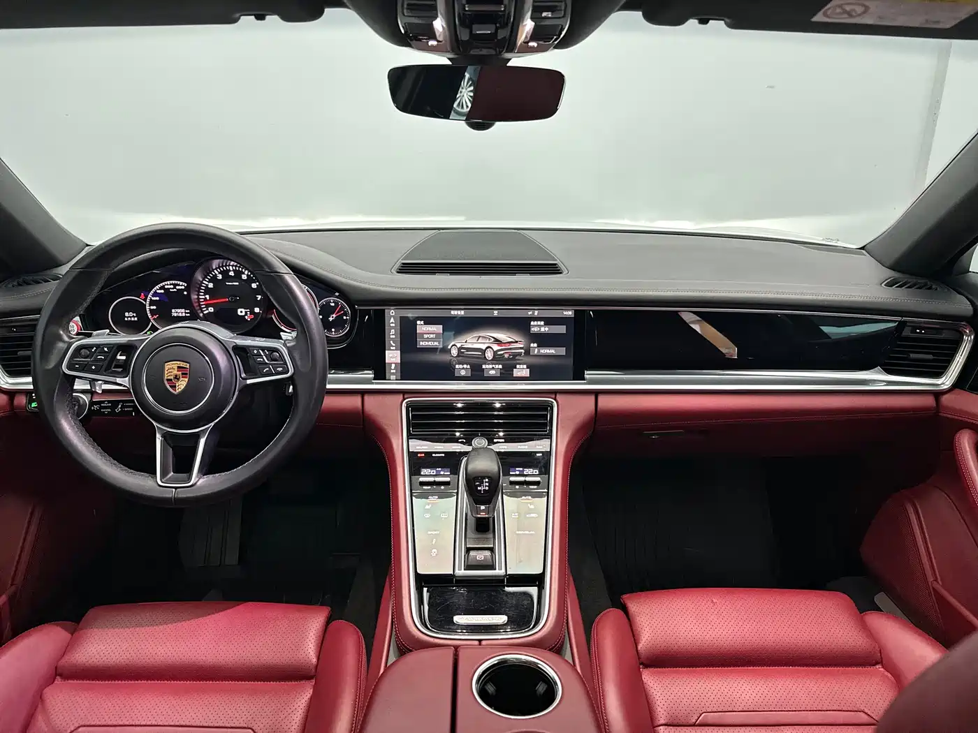 Porsche Panamera 2017 Panamera 3.0T фото 40