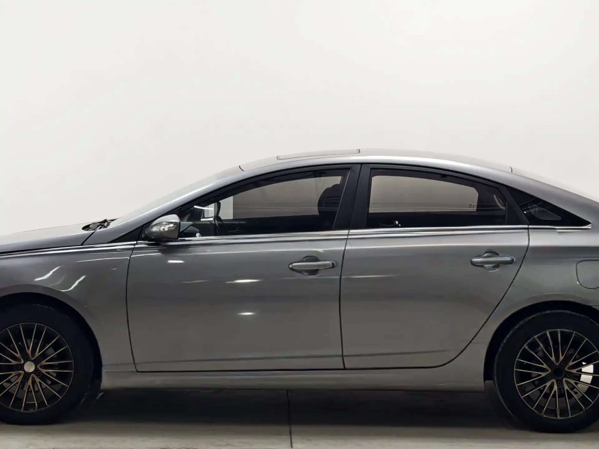 Фото 8 - Hyundai Sonata