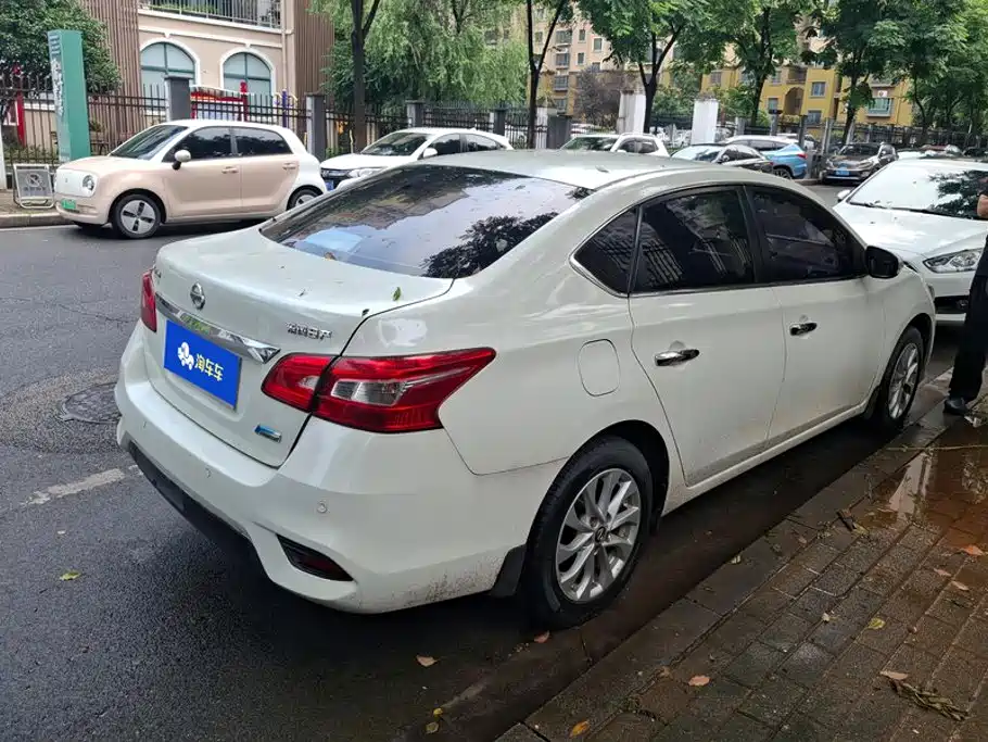 Фото 3 - Nissan Sylphy