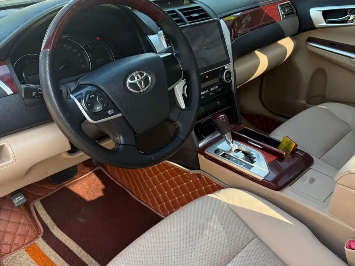 Toyota Camry 2013 2.0G Comfort фото 7