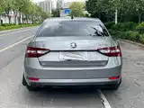 صورة 5 - Škoda Superb