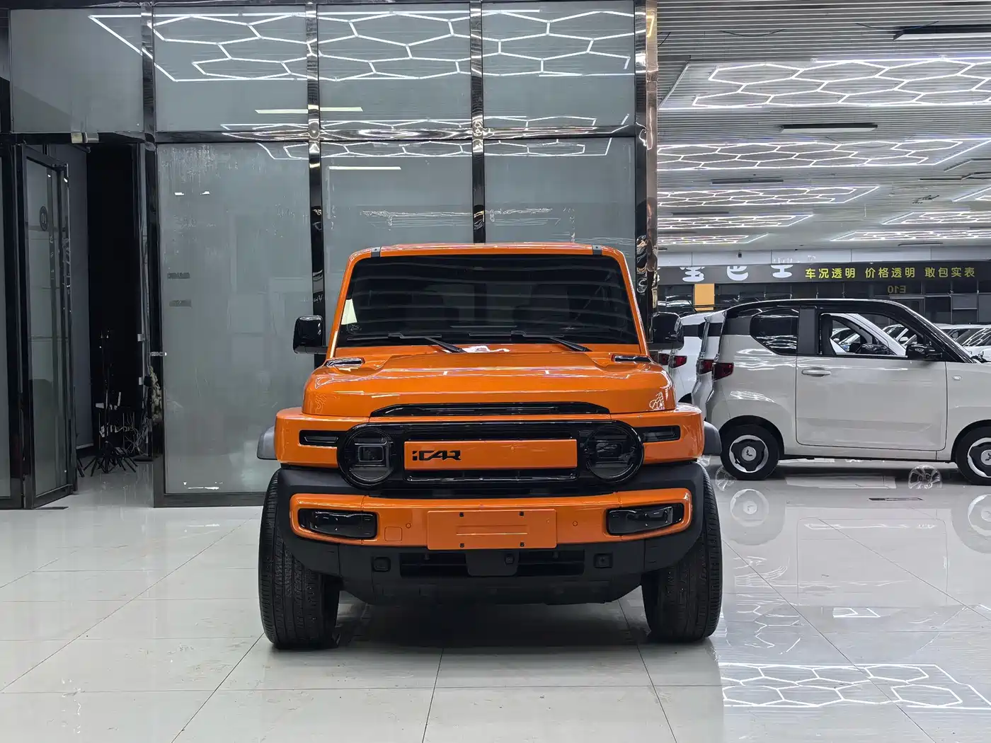 Фото 2 - iCAR V23