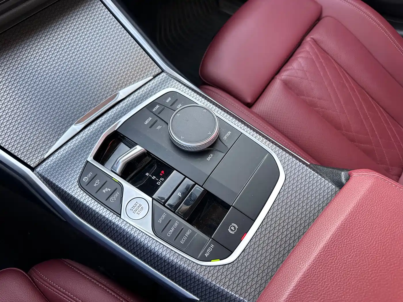 BMW 3 Series 2025 330Li M Sport Night Edition фото 6