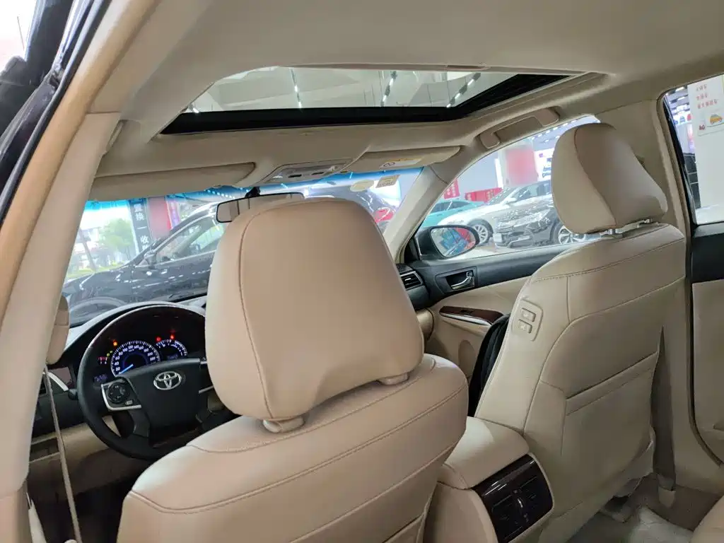 Toyota Camry 2014 2013 2.0G Comfort