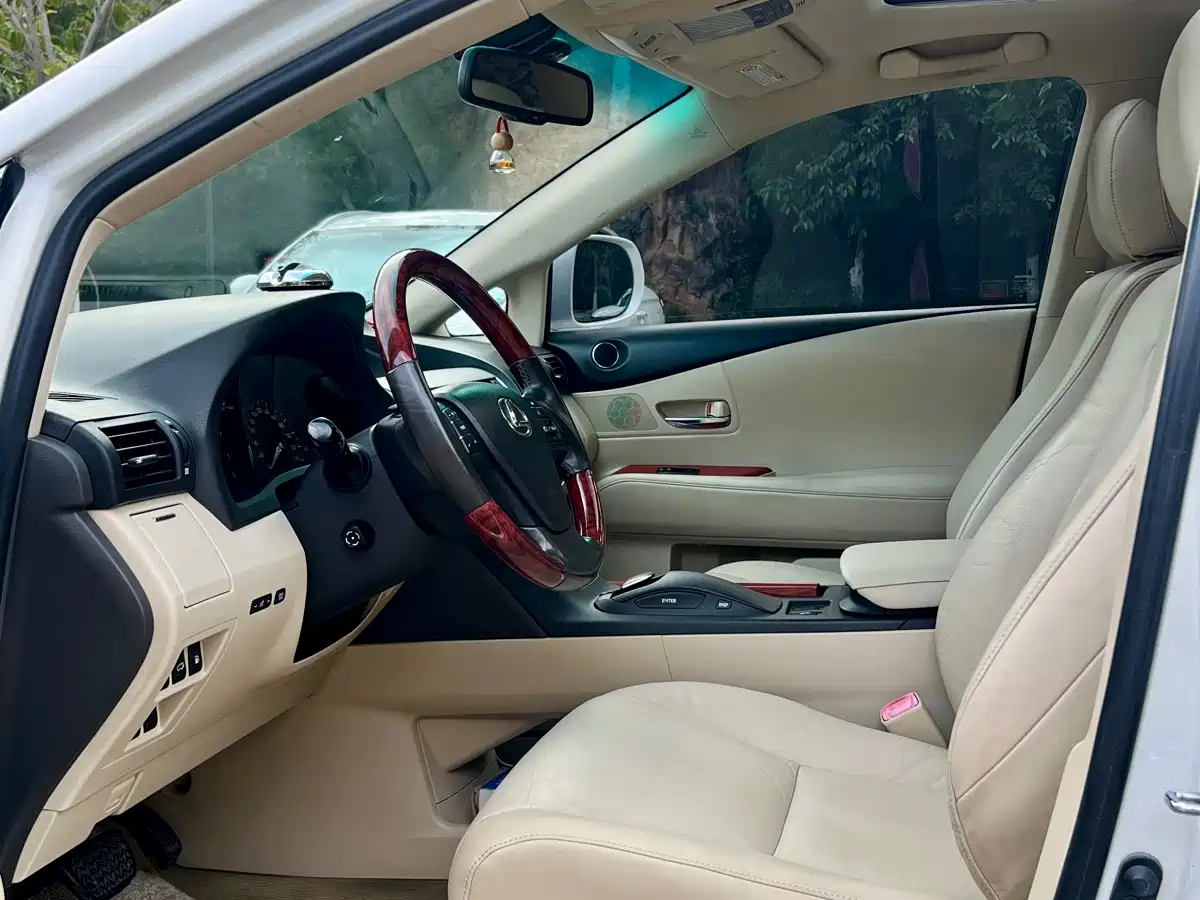 Lexus RX Classic 2011 270 Luxury фото 7