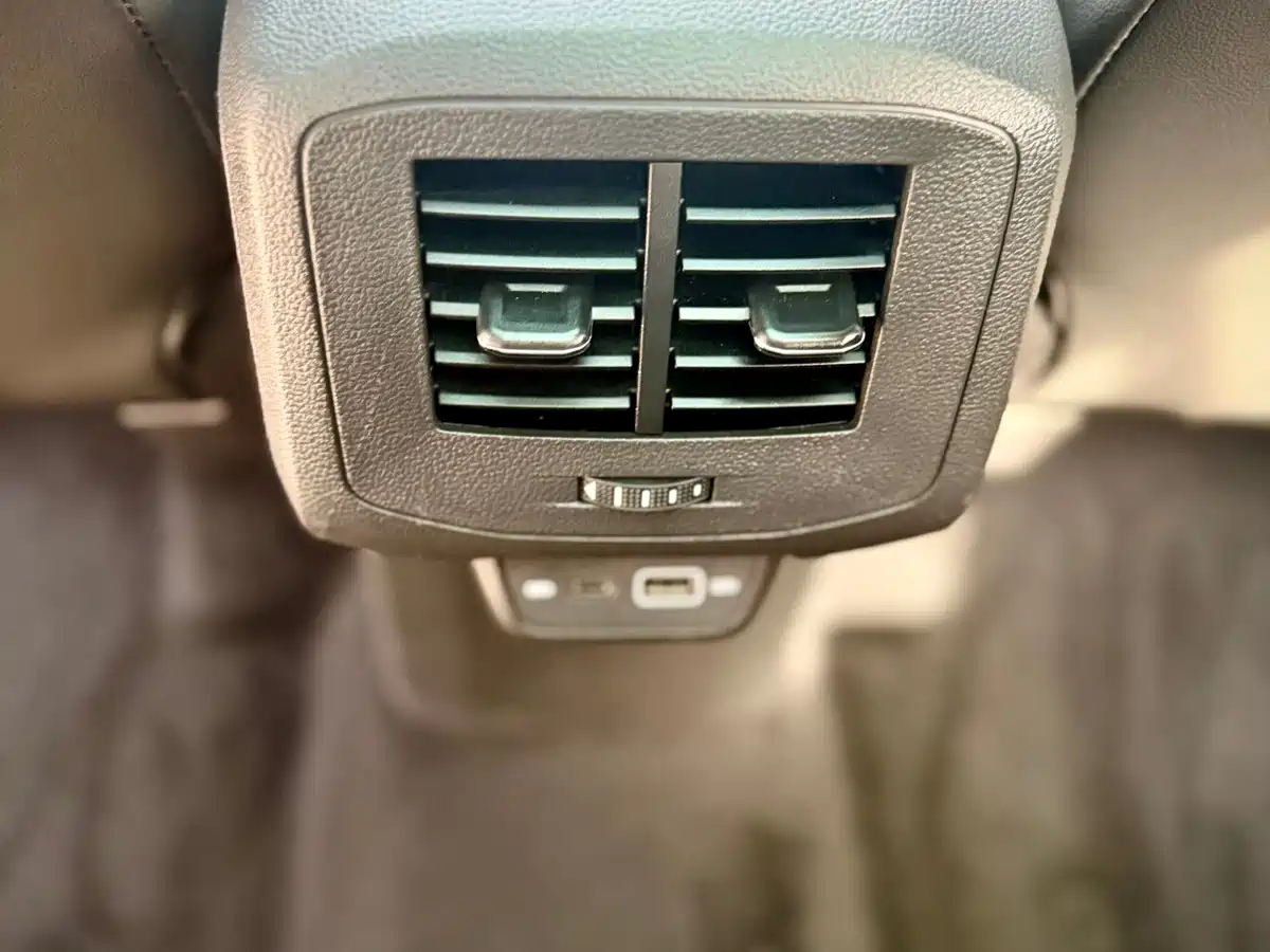Volkswagen T-Cross 2021 1.5L Auto Comfort Edition фото 17