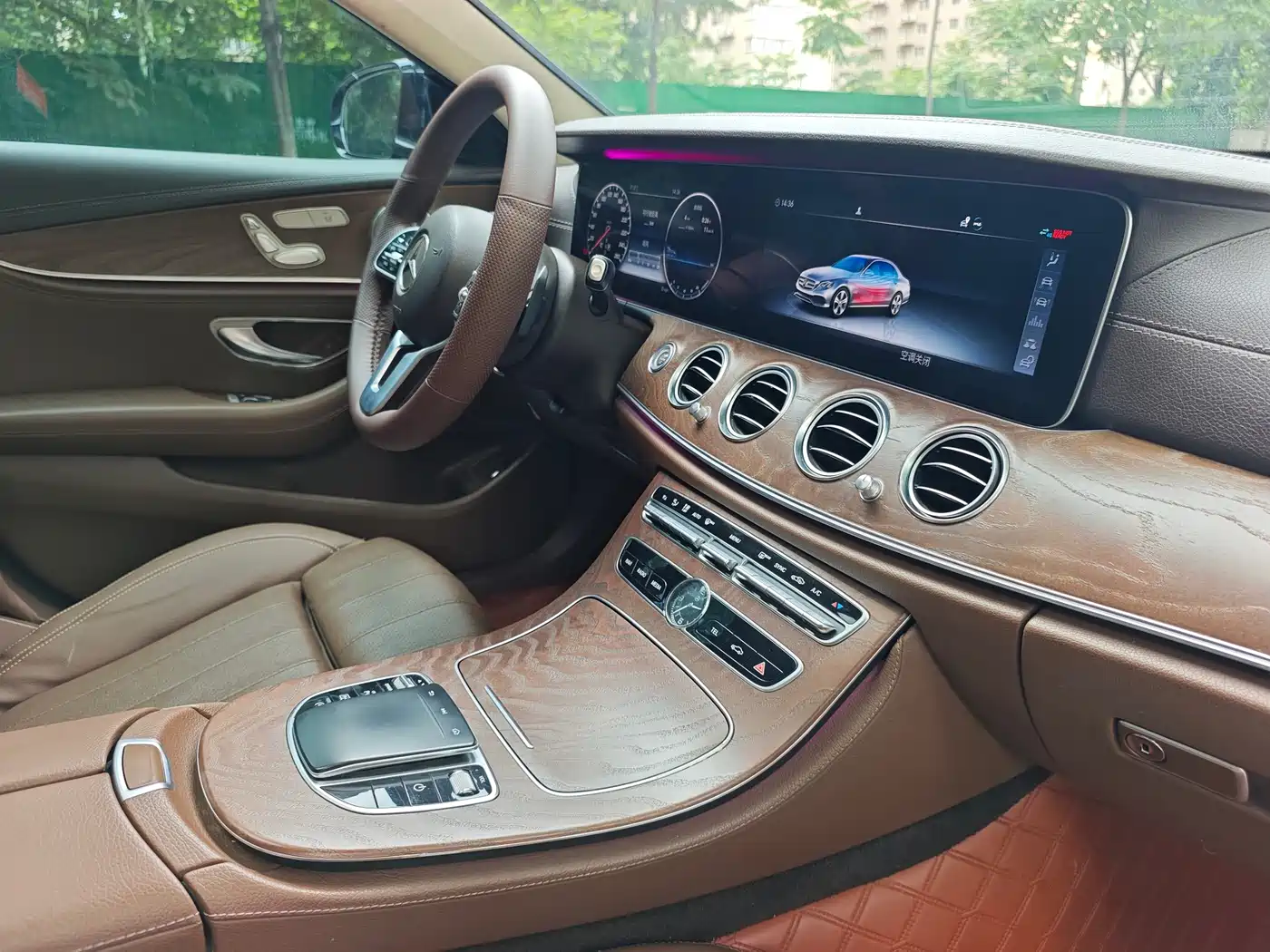 Mercedes-Benz E-Class 2019 E 200 L фото 6