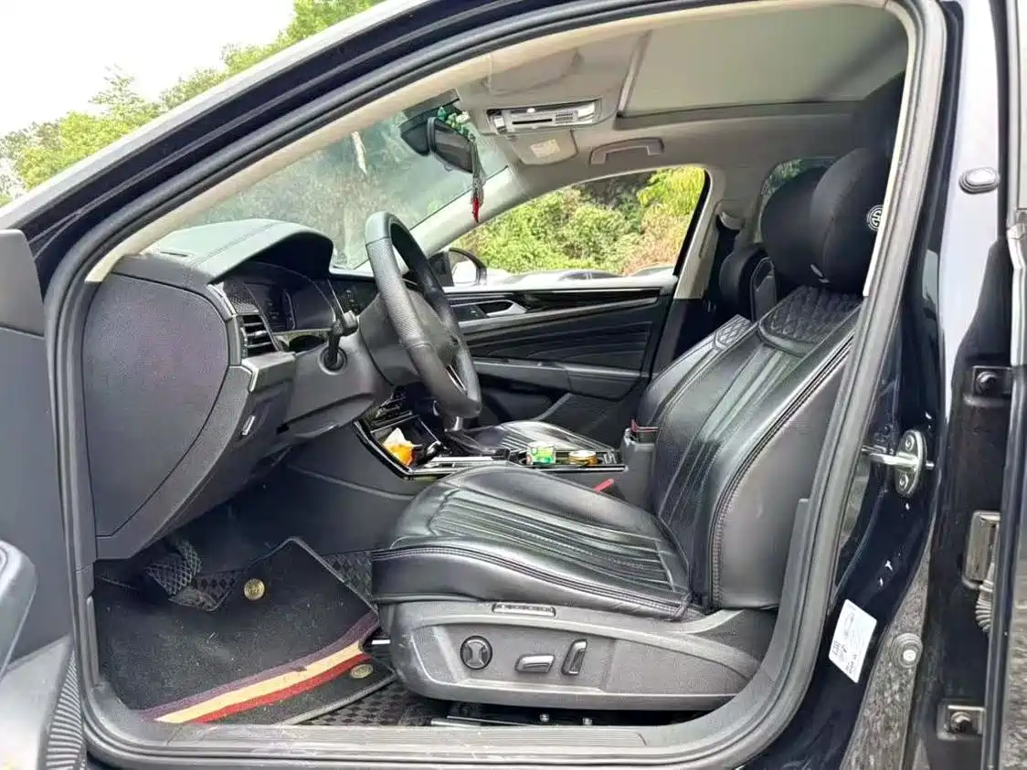 Volkswagen Passat 2024 330TSI Starlight Elite Edition фото 9