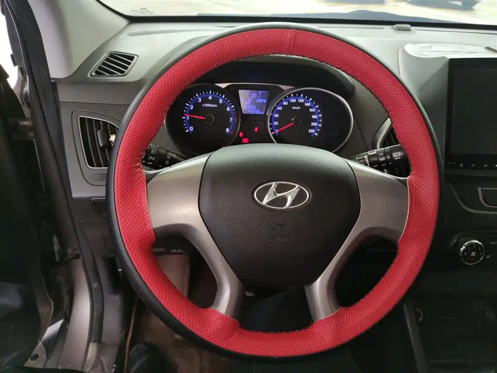 Hyundai Beijing Hyundai ix35 2015 2.0L Automatic 2WD Comfort China IV фото 11