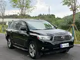 Photo 3 - Toyota Highlander