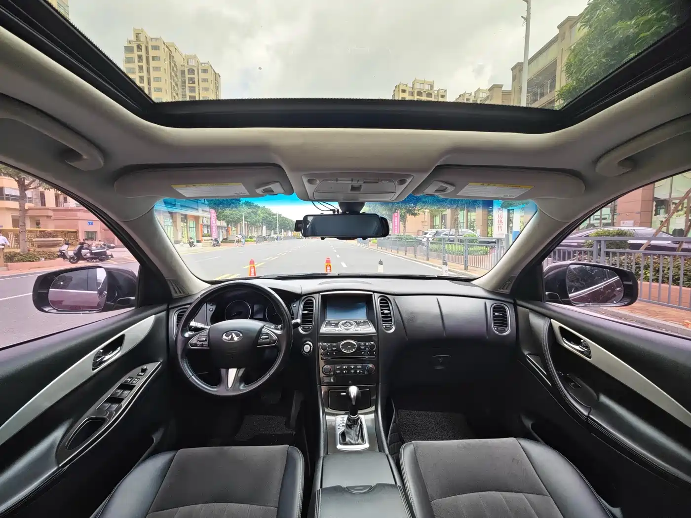Infiniti QX50 2017 2015 2.5L Comfort Edition