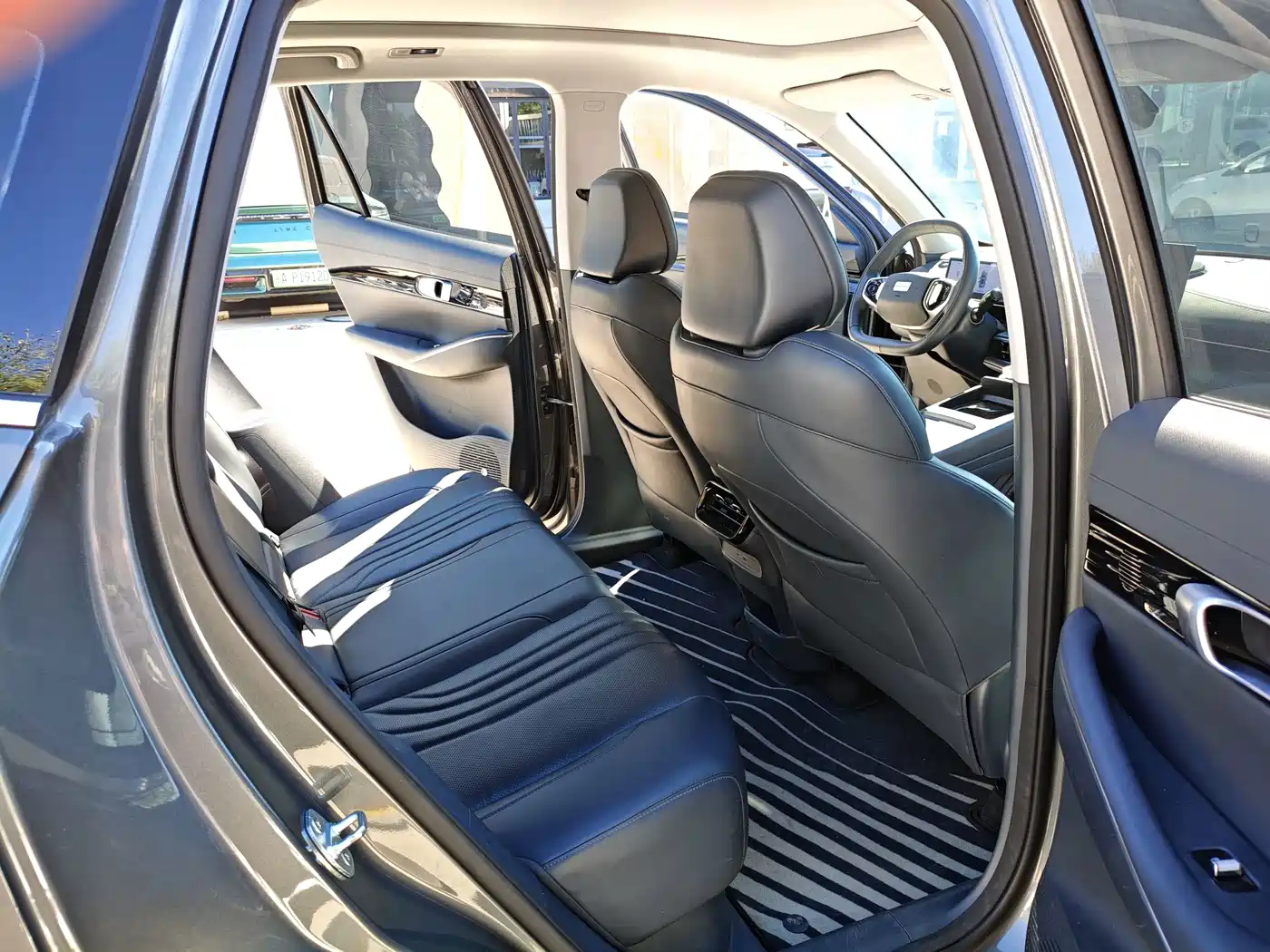 Photo 8 - Geely Galaxy Galaxy E5