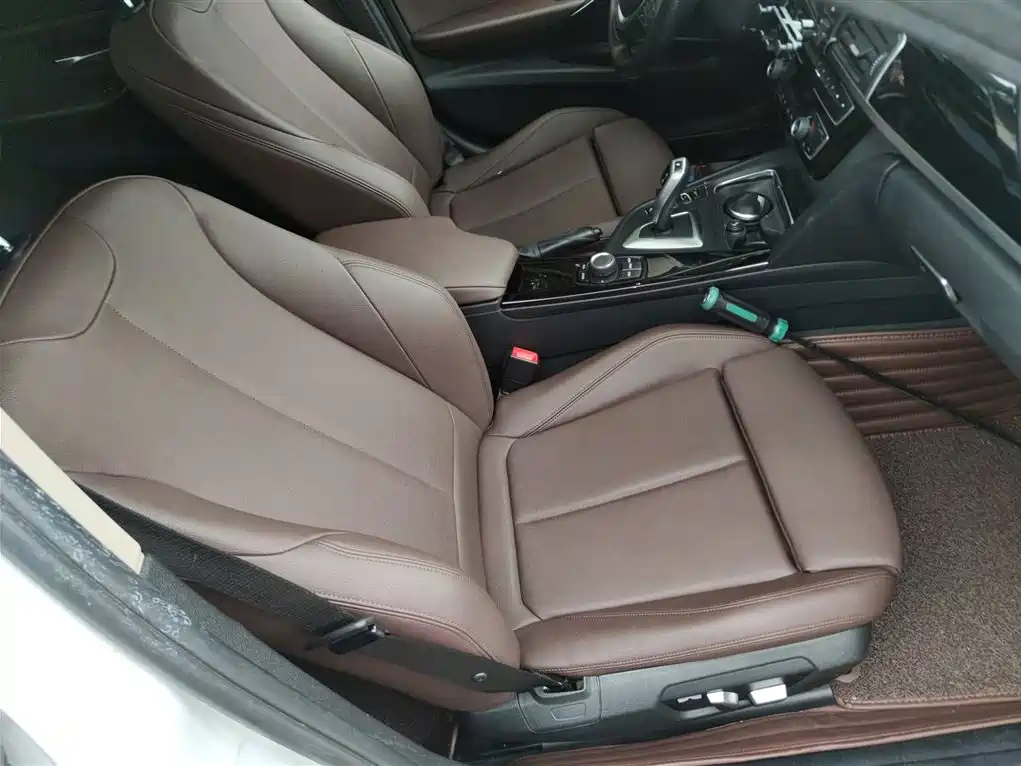 BMW 3 Series 2018 320Li Fashion Style фото 25