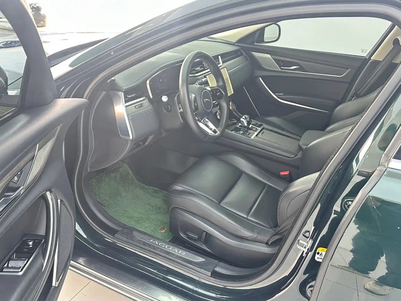 Jaguar XFL 2022 XFL 2.0T P200 2WD Elite Luxury фото 4