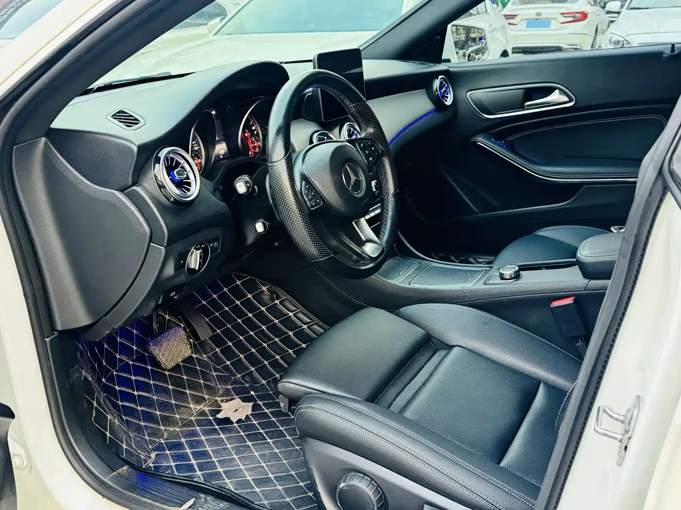 Mercedes-Benz CLA (Import) 2018 CLA 200 Dynamic Edition фото 14
