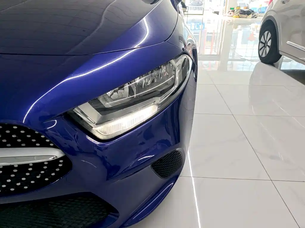 صورة 24 - Mercedes-Benz A-Class