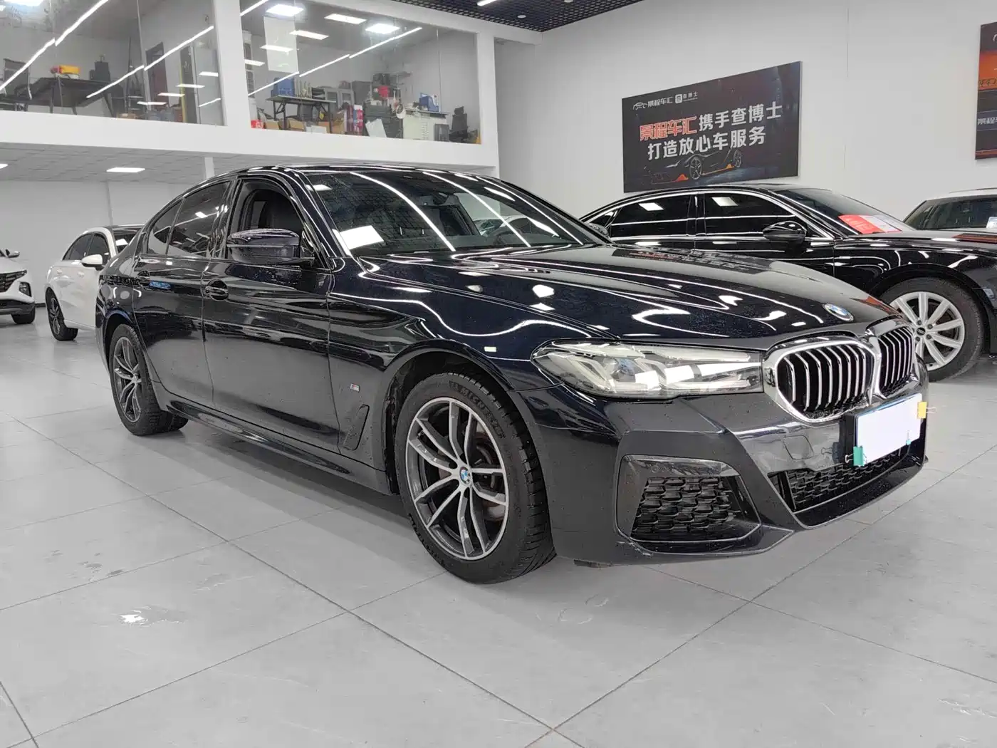 BMW 5 Series (Import) 2022 525i M Sport Package фото 5