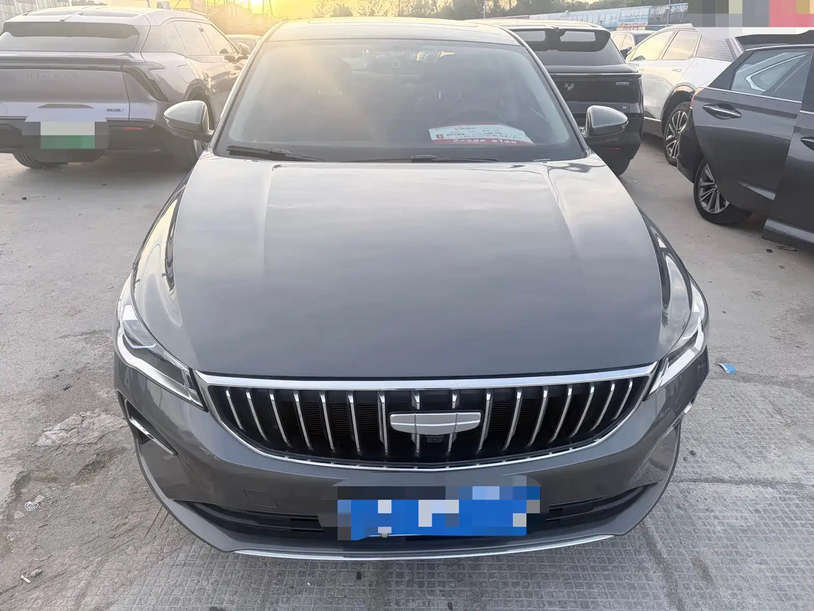 Фото 2 - Geely Emgrand