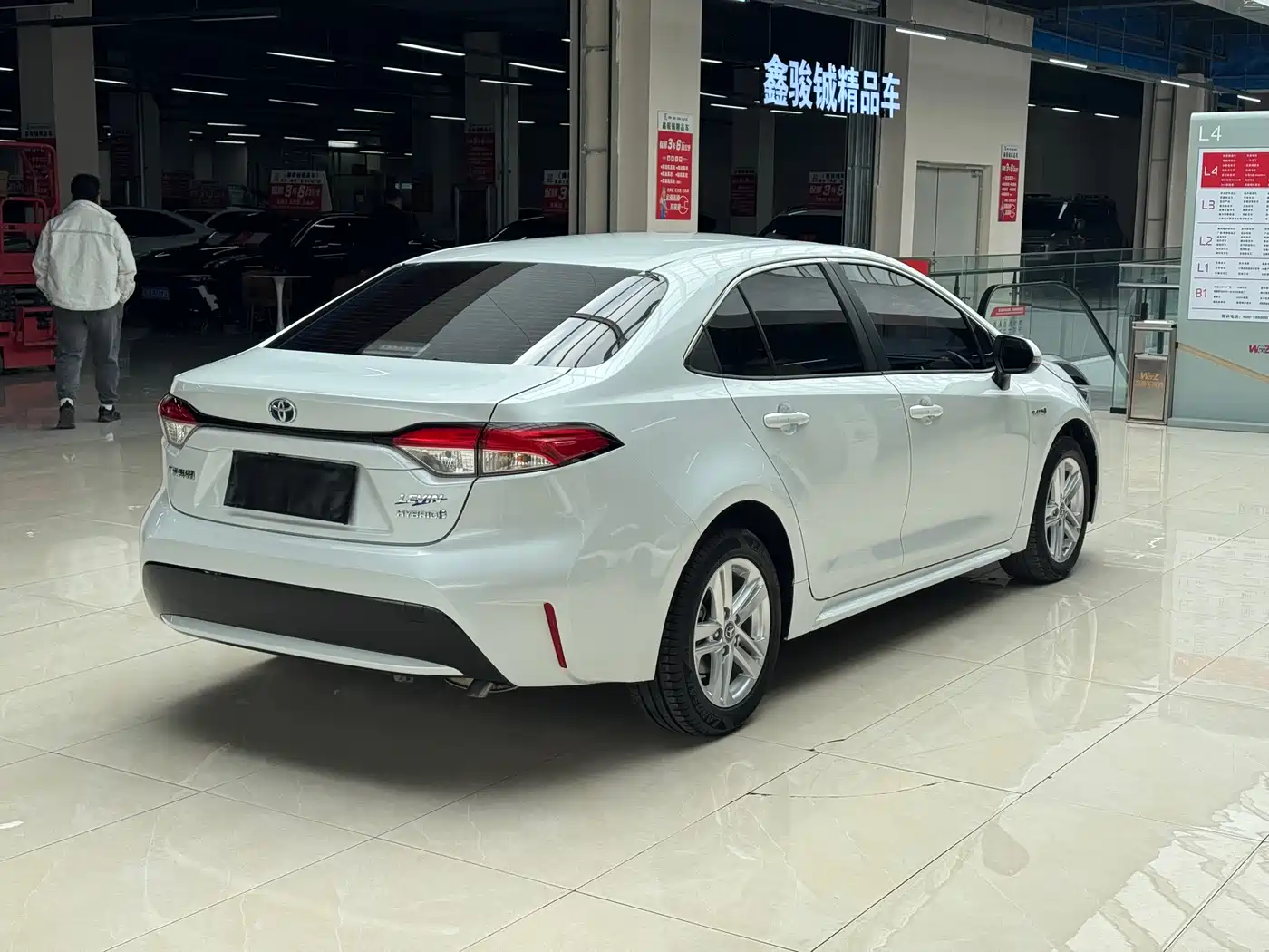 Toyota Levin 2022 Dual Engine 1.8H E-CVT Leading Edition фото 9