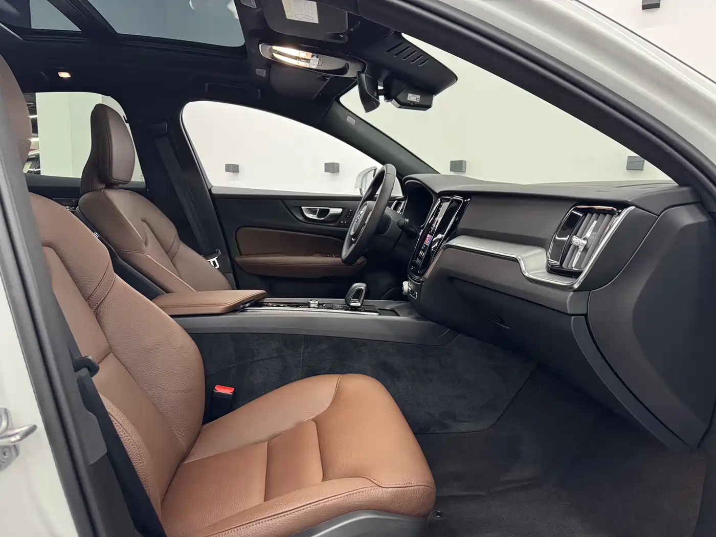 Фото 11 - Volvo S60