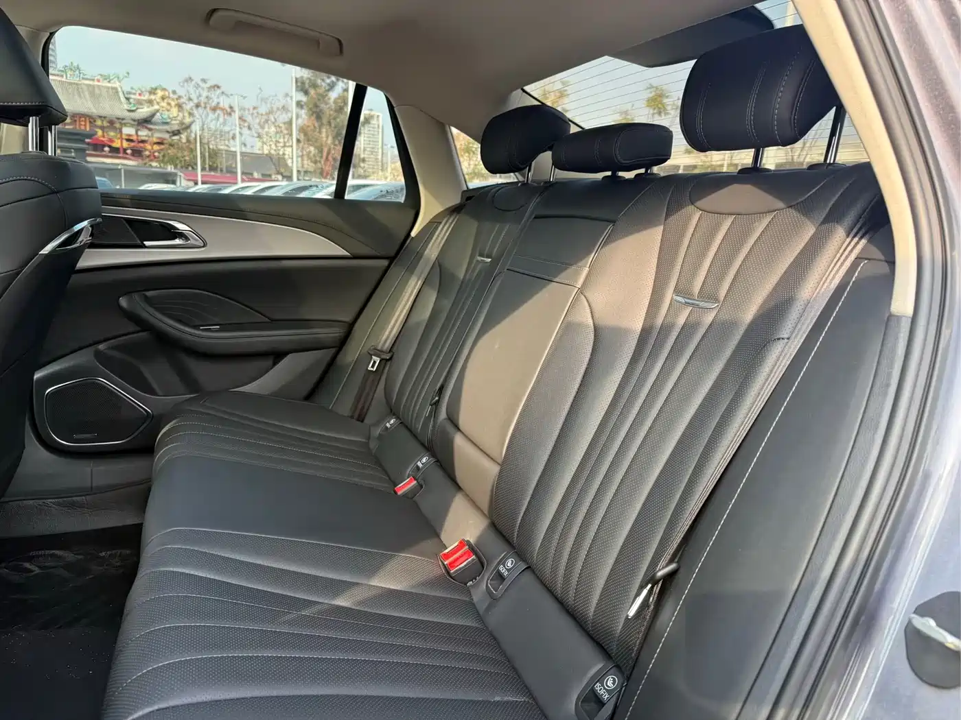 Hongqi H5 2023 1.5T DCT Smart Connect Flag Rhythm фото 11