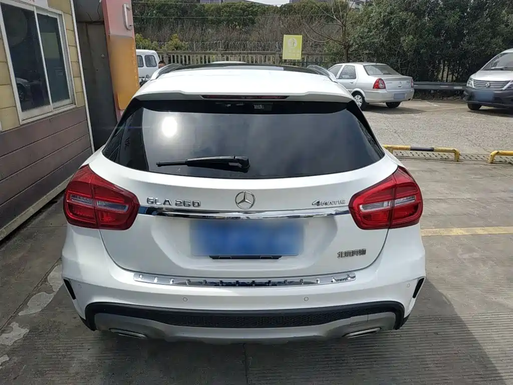 Mercedes-Benz GLA 2015 GLA 260 4MATIC Sport фото 6