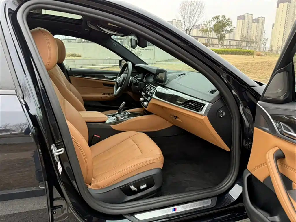 BMW 5 Series 2018 Facelift 530Li Leading M Sport Package фото 20