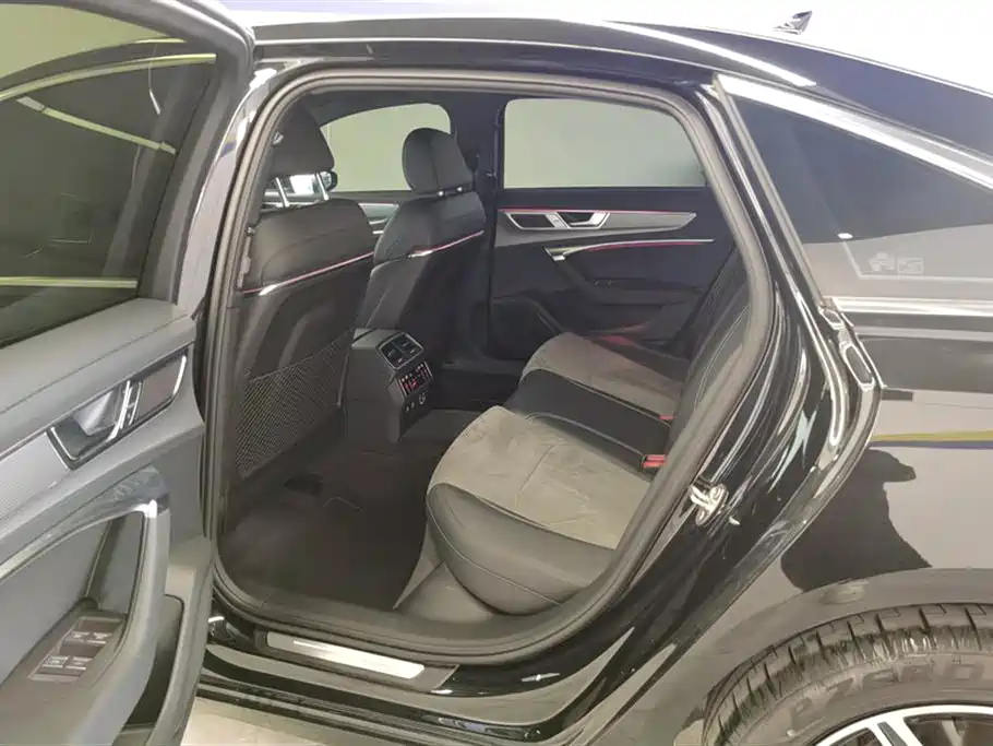 Audi A6L 2024 45 TFSI Premium Dynamic фото 11
