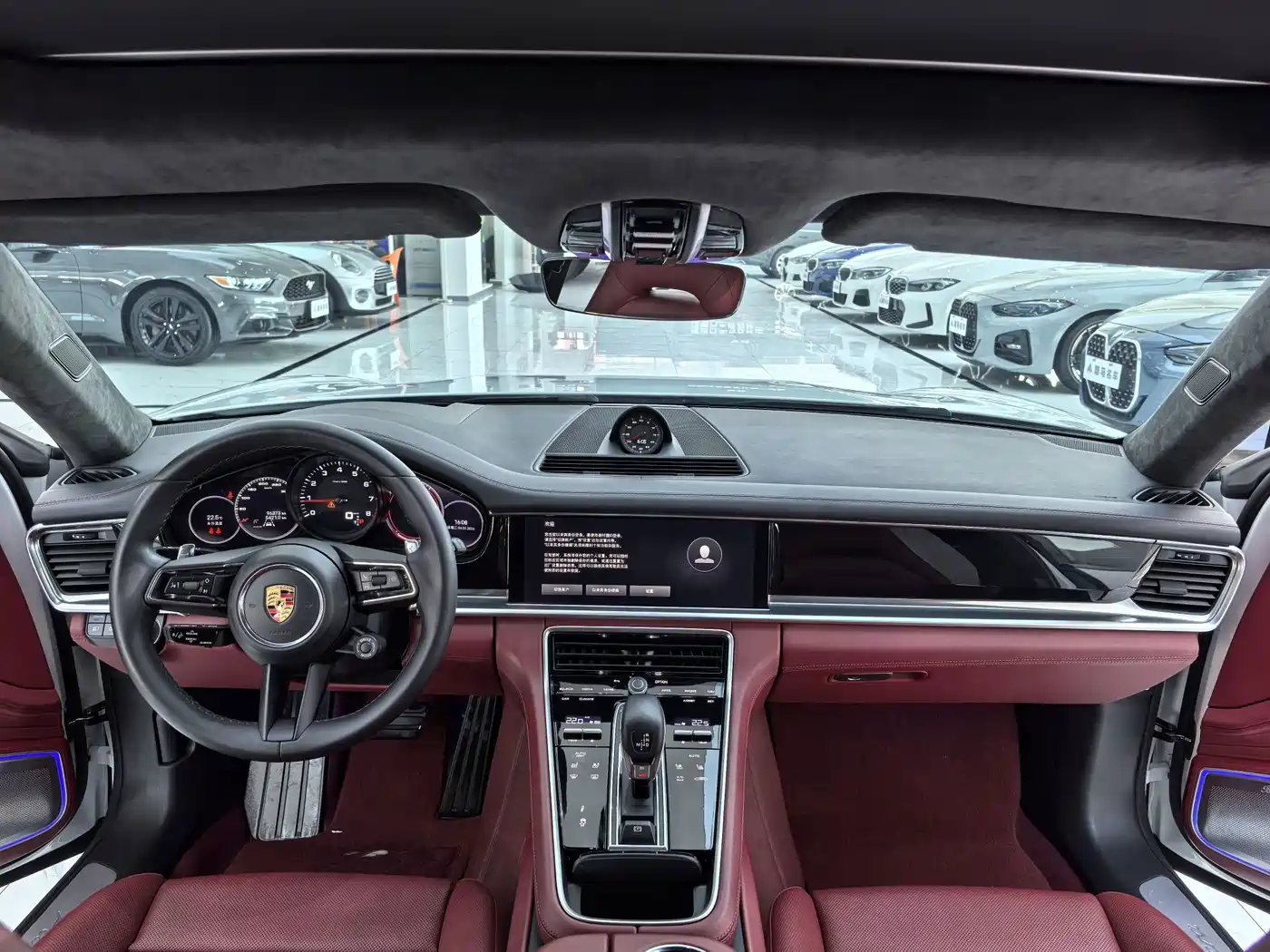 Фото 7 - Porsche Panamera