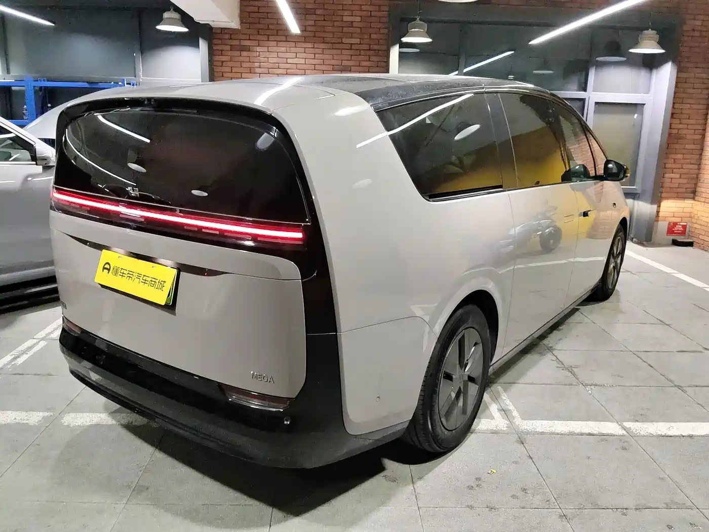 Li Auto MEGA 2024 2024 Ultra