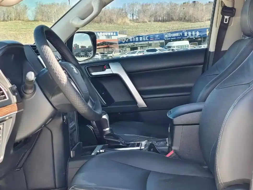 Toyota Prado 2019 3.5L Automatic TX-L Zunxiang Edition with Rear-mounted Spare Tire фото 4
