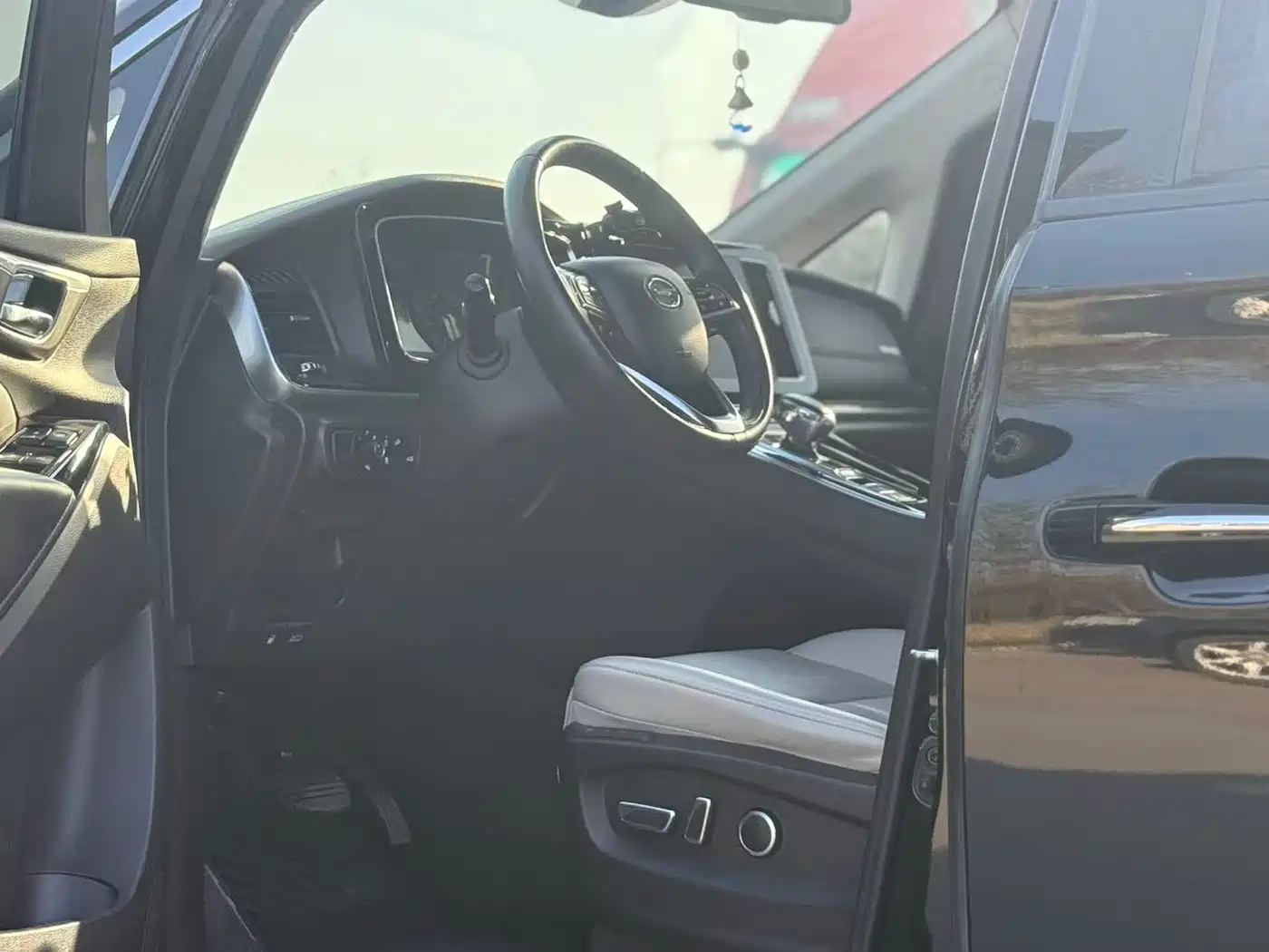 GAC Trumpchi Trumpchi M8 2021 Leading Series 390T Flagship фото 4