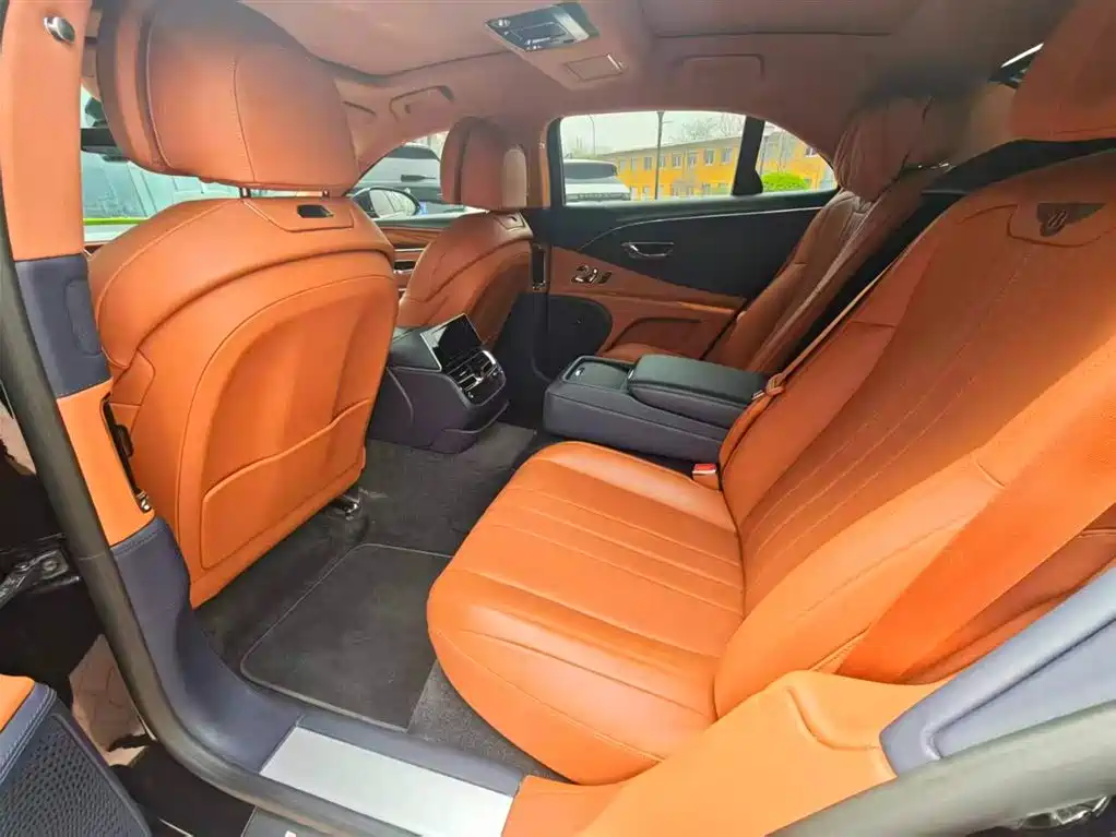 BENTLEY FLYING SPUR PLUG IN HYBRID