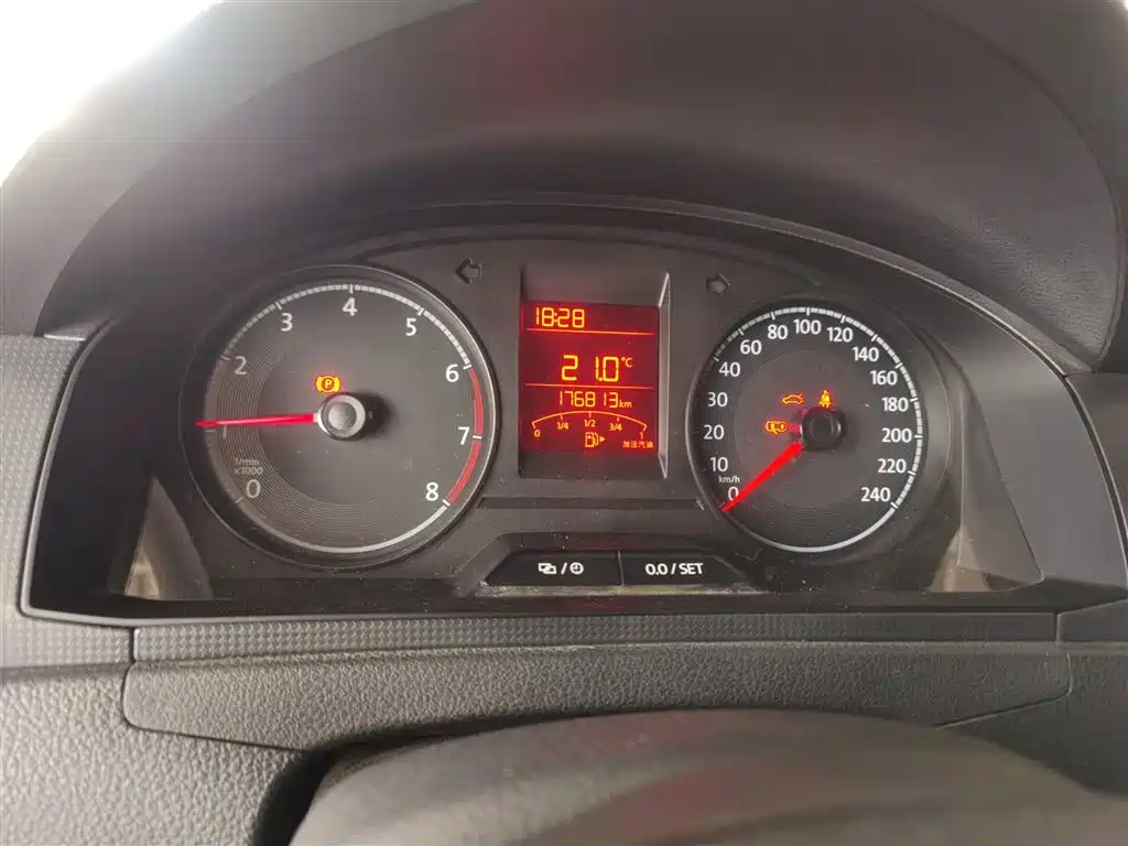 Volkswagen Santana 2016 1.6L Manual Trend Edition фото 8