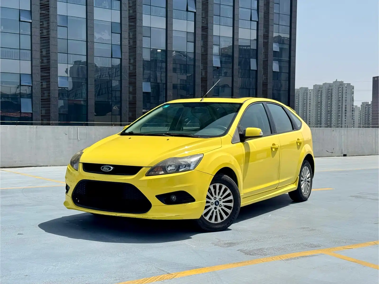 Фото 1 - Ford Focus
